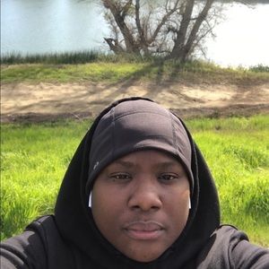 Meet your Posher, Dianna